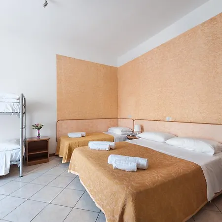 Ξενοδοχείο Regina E Ristorante 3*
