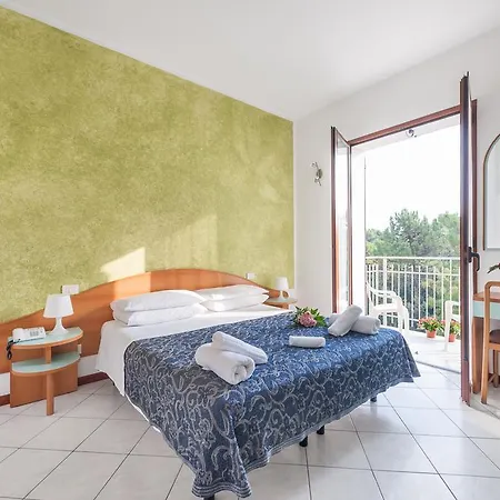 Ξενοδοχείο Regina E Ristorante 3*